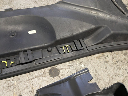2007-2013 BMW 328i E92 Left Right Side Cowl Covers SET 6925018 OEM