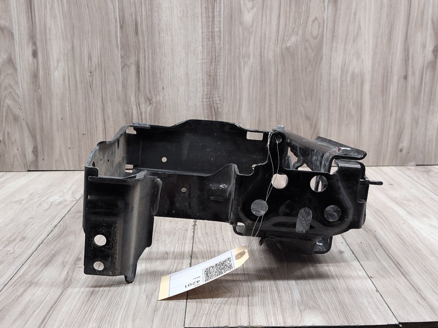 OEM BMW G20 G22 G23 G26 Front Left Driver Radiator Reinforcement Support Bracket