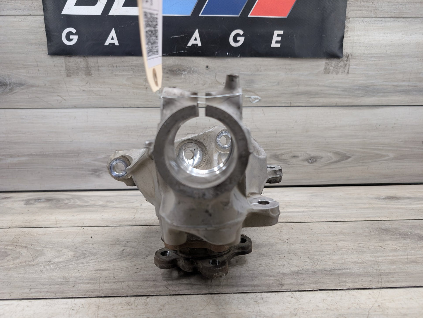 2021-2026 BMW 430i G22 Front Left Driver Spindle Knuckle w/ Bearing 6877147