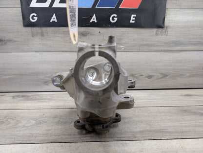 2021-2026 BMW 430i G22 Front Left Driver Spindle Knuckle w/ Bearing 6877147