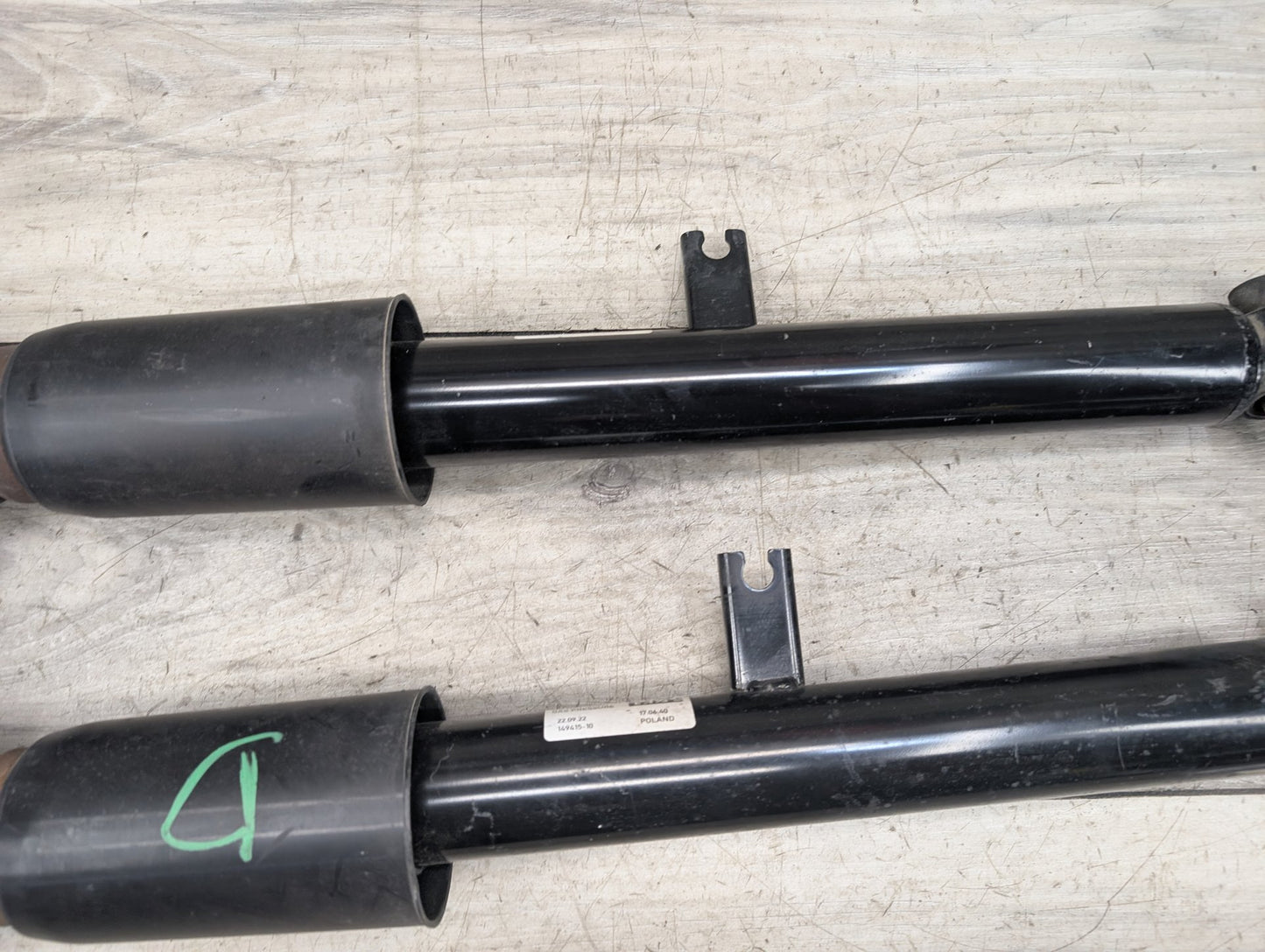 2021 - 2026 BMW 430i G22 Rear Left Right Spring Strut Shock Absorbers SET 6879382 B46B20O1