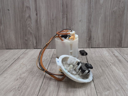18-20 OEM BMW G30 M550iX Engine N63R Gas Tank Mount Fuel Pump w/ Sending Unit