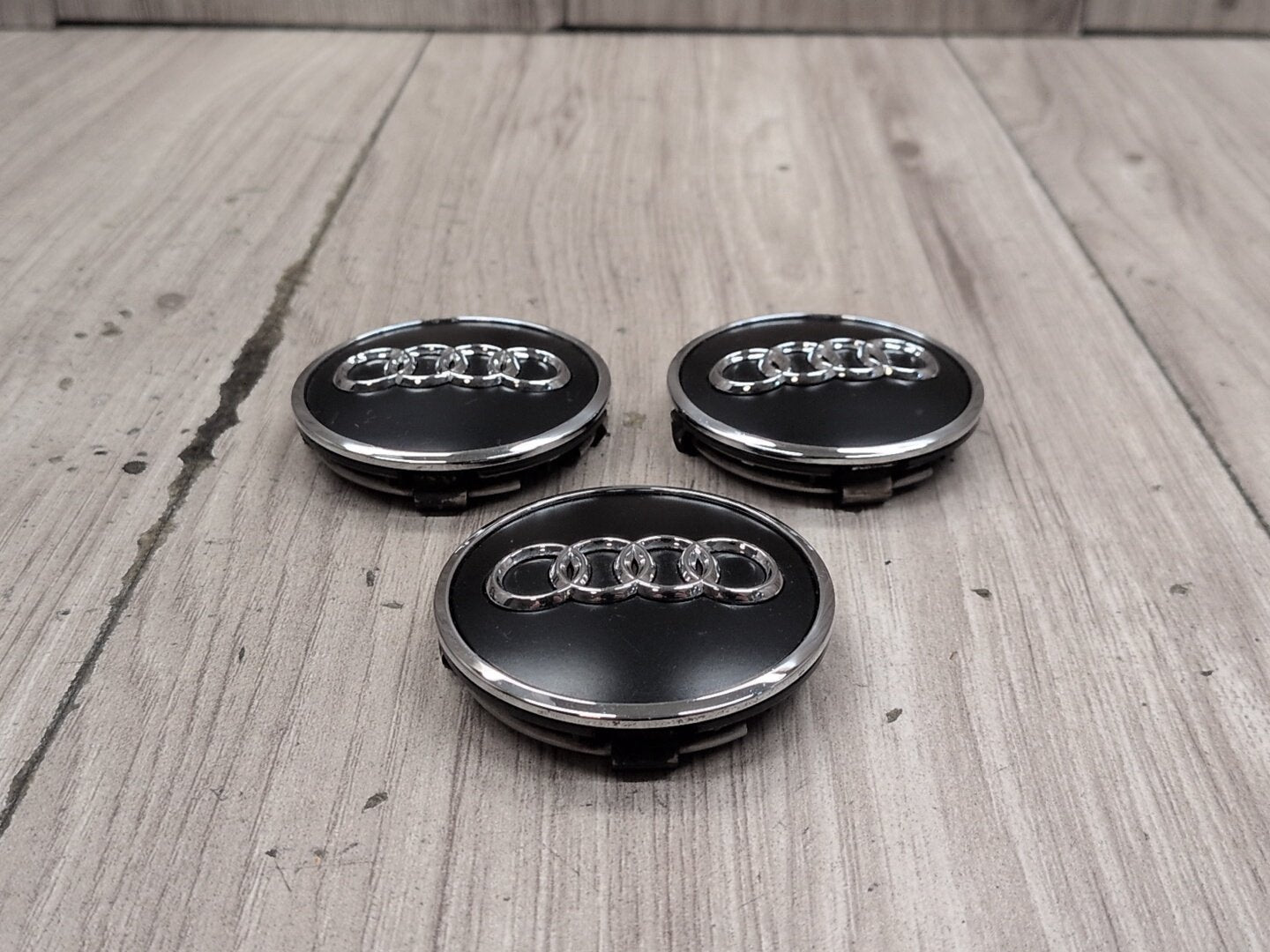 2018-2023 Audi S4 B9 - Wheel Rim Hub Center Cap SET PN: 8W0601170BL