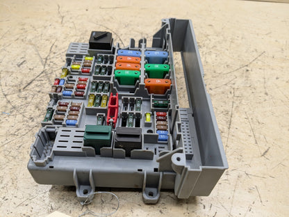 2007-2013 BMW 335i E92 Front Power Distribution Fuse Box 6906622 OEM