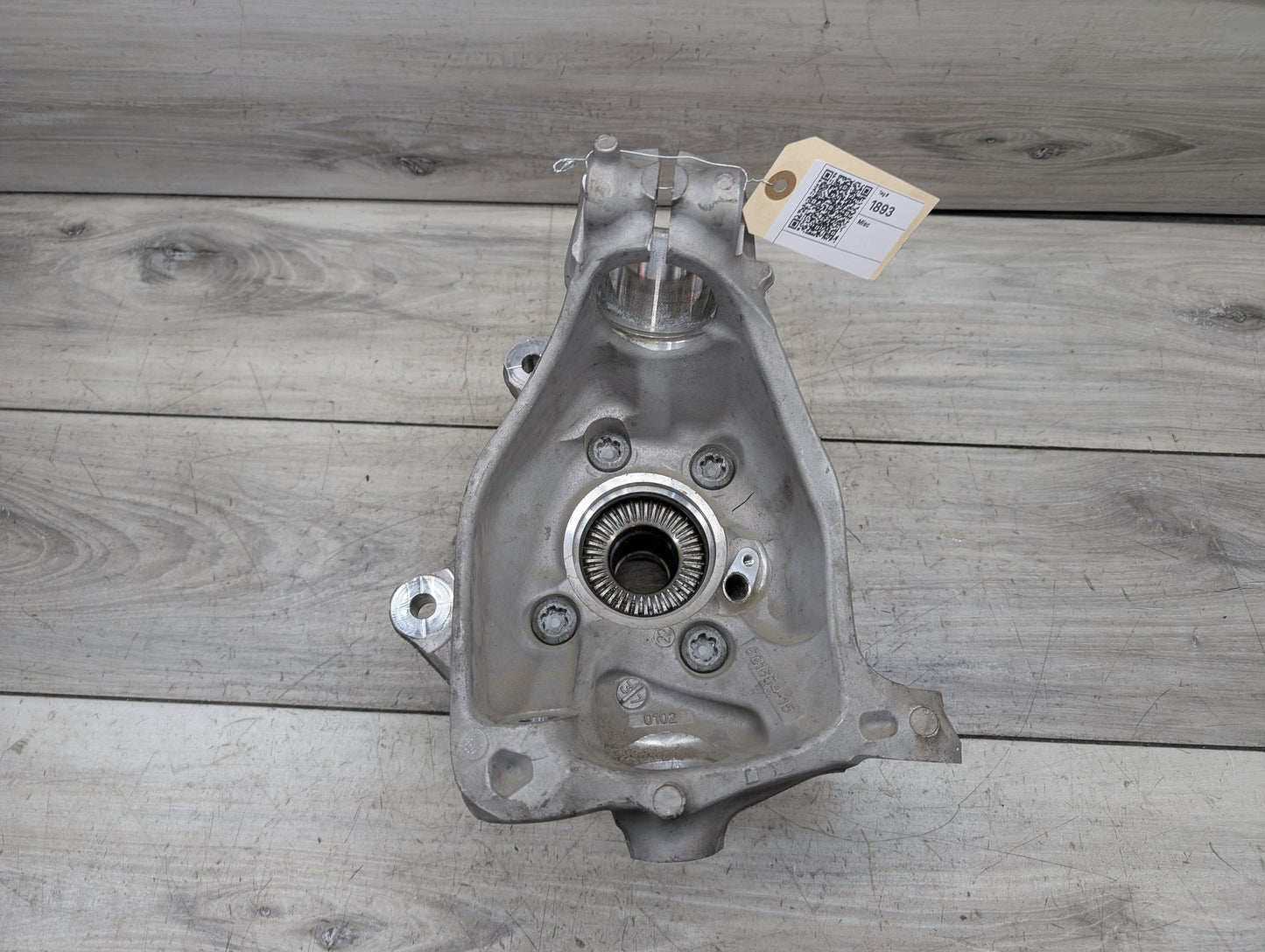 2021-2026 BMW 430i G22 Front Left Driver Spindle Knuckle w/ Bearing 6877147