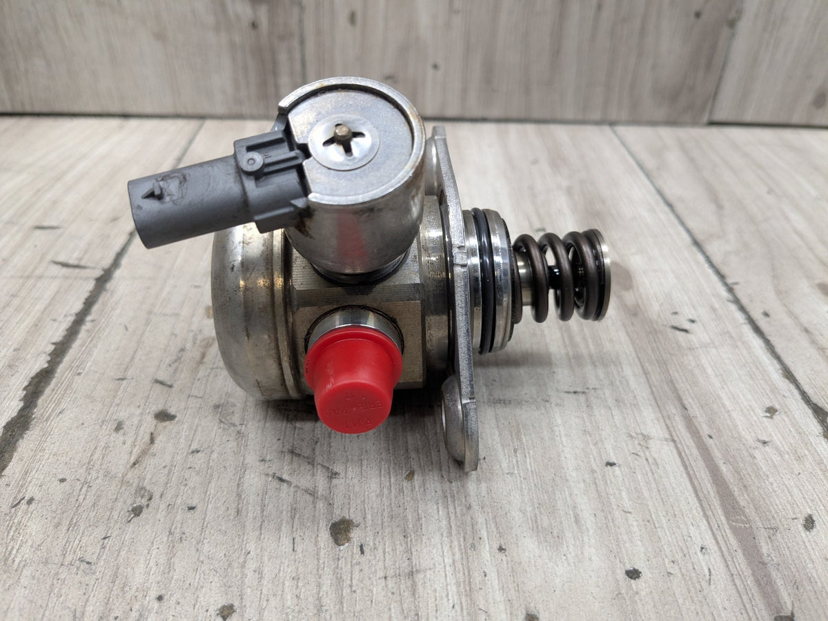OEM BMW E88 E92 E93 F10 F15 F22 F30 F32 Engine N55 HPFP High Pressure Fuel Pump