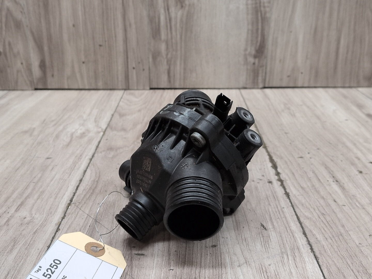 BMW E83 X3 N52B30O1 Engine Motor Heat Coolant Thermostat 7549476