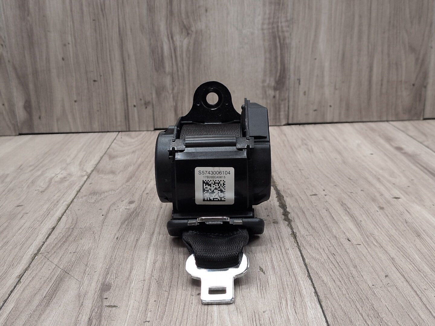 OEM BMW F90 M5 G30 530 540 Rear Center Middle Upper Seatbelt Seat Belt Retractor