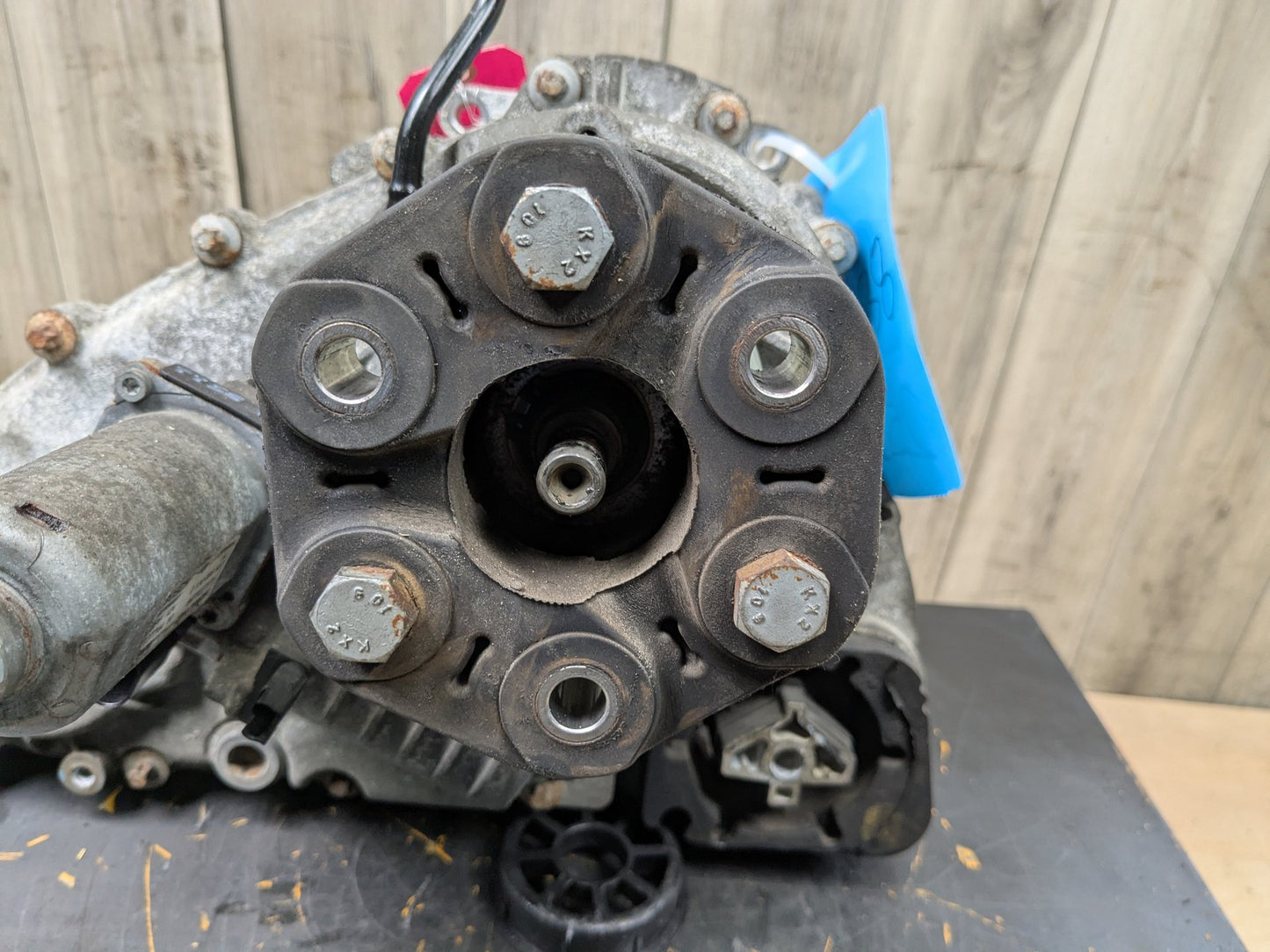 2007 - 2013 BMW X5 E70 Transmission Transfer Case 7599886 N62B48B