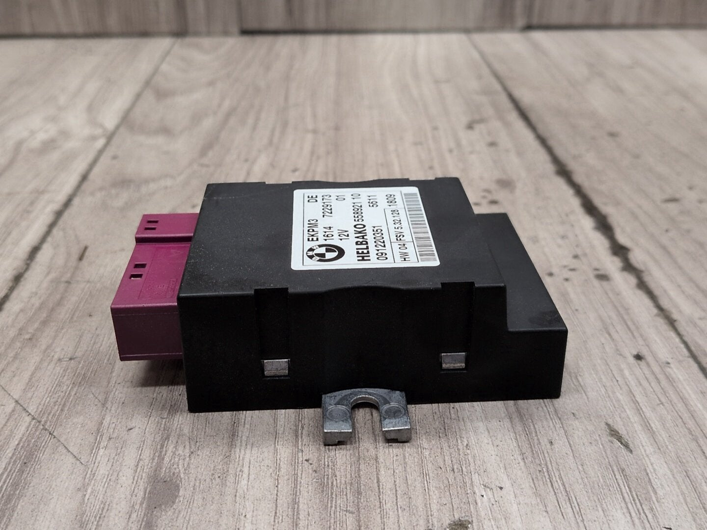 OEM BMW E70 E82 E90 E92 E93 N54 N55 Helbako Fuel Pump Relay Control Module EKPM3