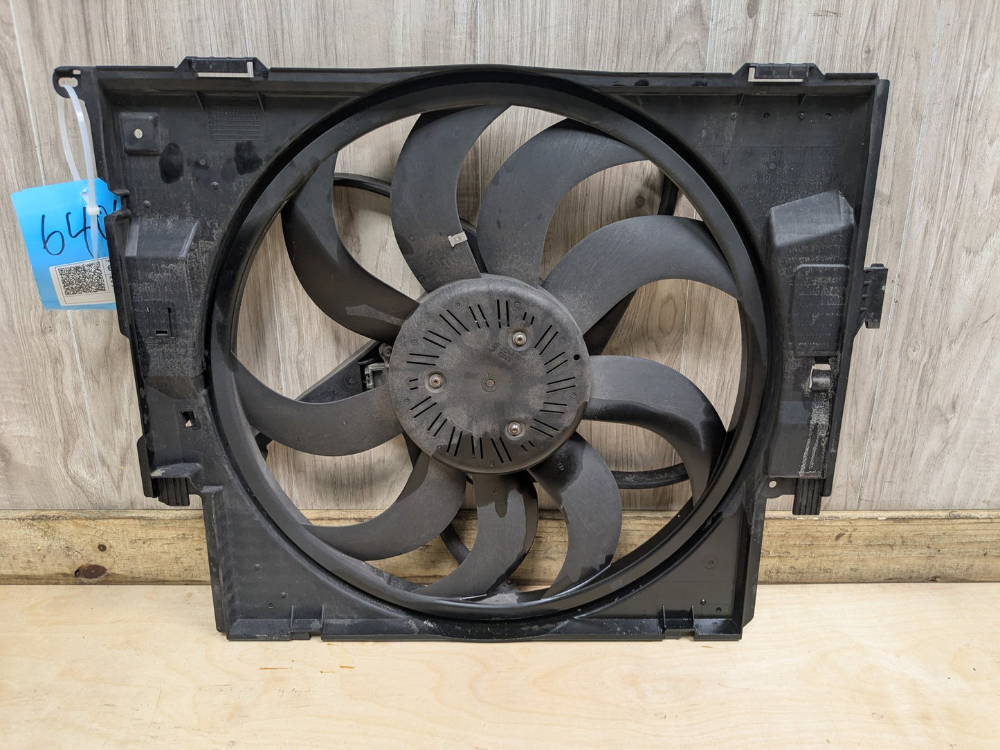 2014-2020 BMW 435i F32 Radiator Fan Shroud Housing w/ Motor 8641964