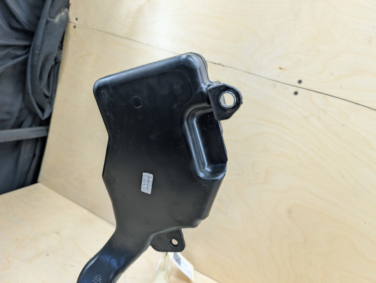 2011-2017 Audi RS5 8T Windshield Reservoir Tank Assembly 8T0955453C