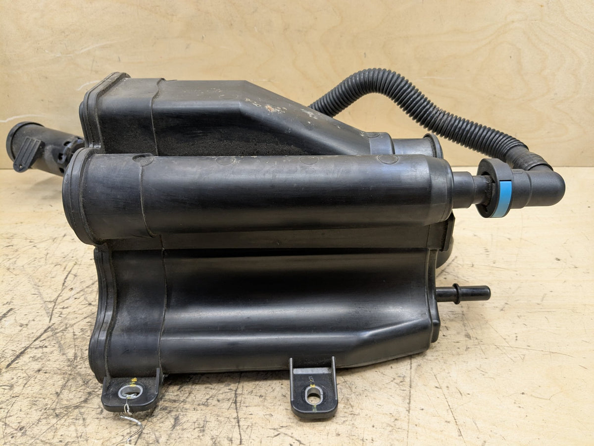 OEM BMW G11 G12 740 750 M760 Charcoal Filter Fuel Tank Vapor Evaporator Canister