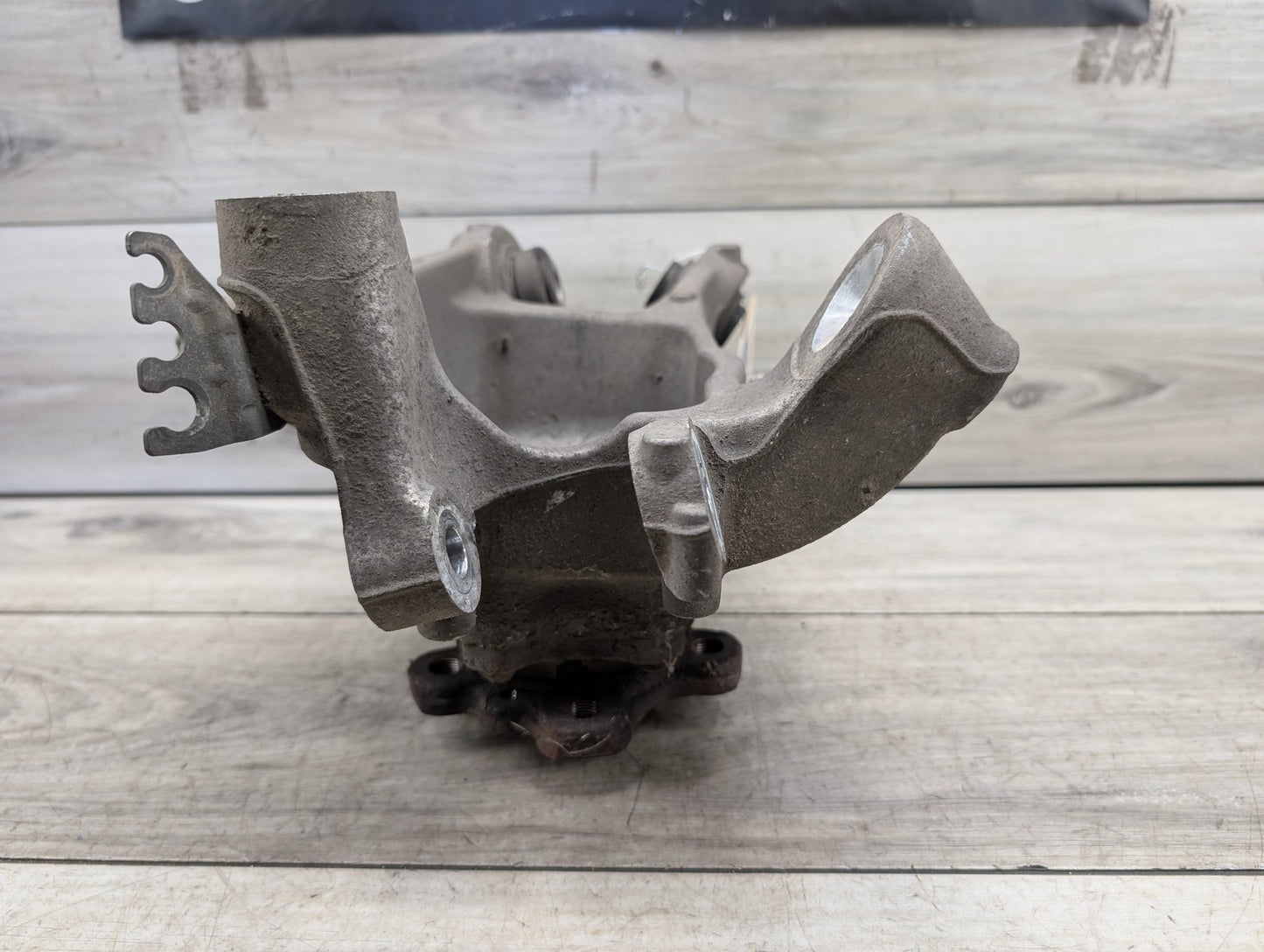 2017-2023 BMW M550i xDrive G30 Rear Right Passenger Spindle Knuckle w/ Bearing 6866338