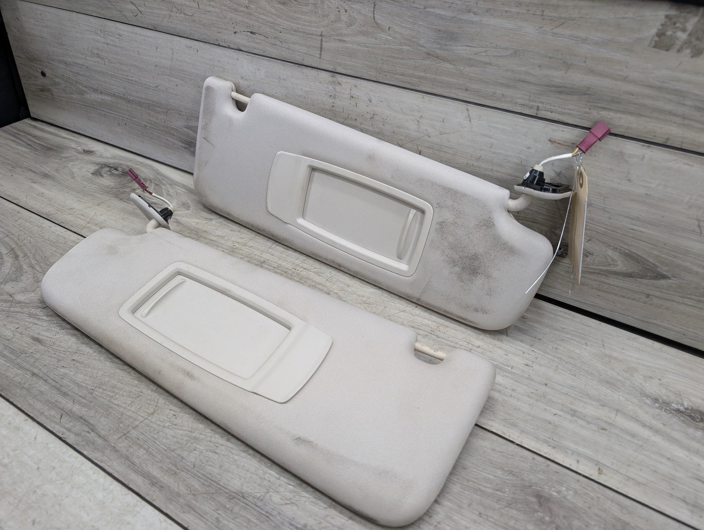 16-22 OEM BMW G11 G12 740 750 M760 B7 Right Passenger Interior Sun Visor Beige