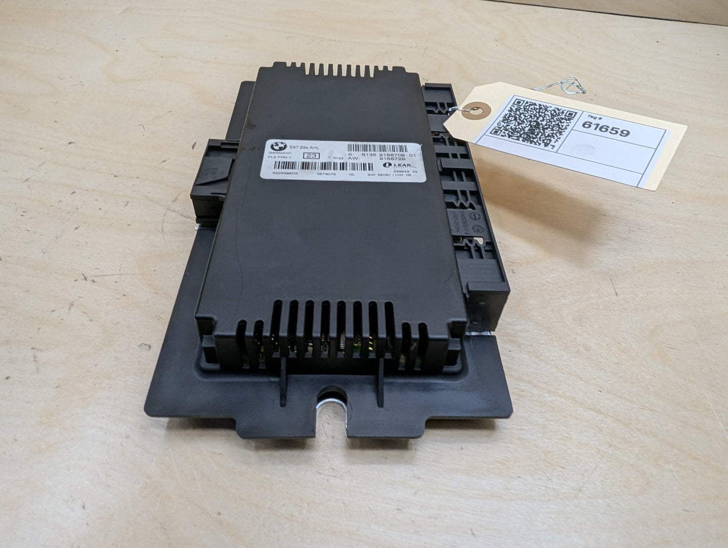 06-10 OEM BMW E90 E92 M3 328 335 AHL FRM II 2 Footwell Light Control Module