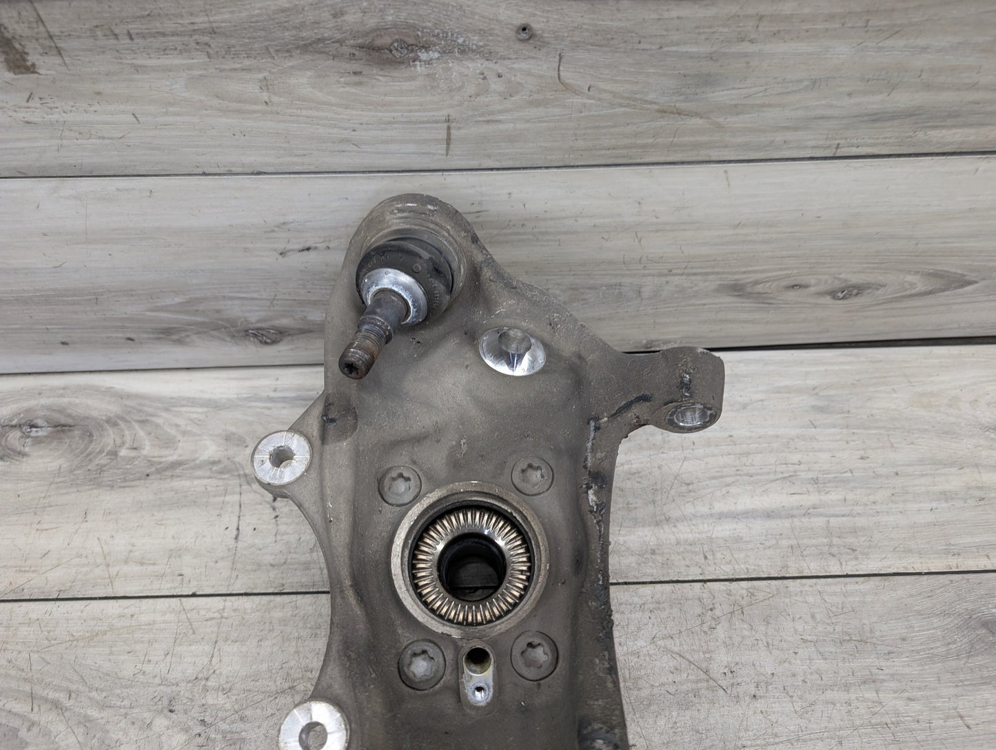 OEM BMW G30 530 540 M550 AWD Front Right Passenger Hub Spindle Knuckle Bearing