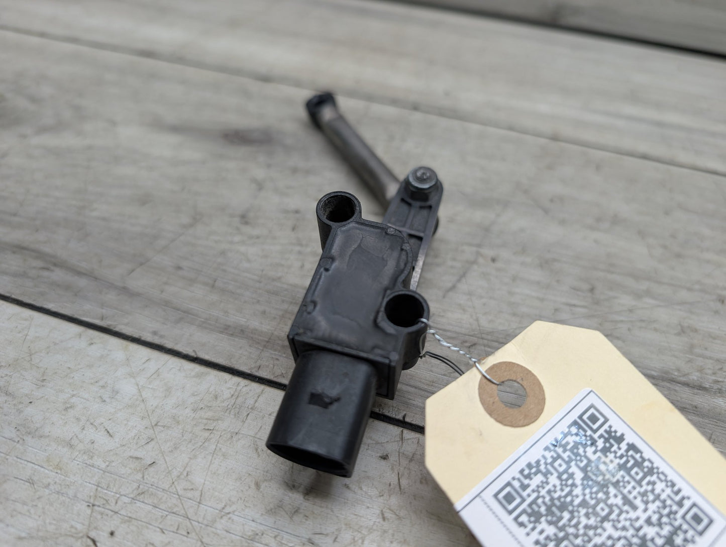 2008 - 2017 Audi S5 8T Suspension Height Level Sensor 1T0907503A