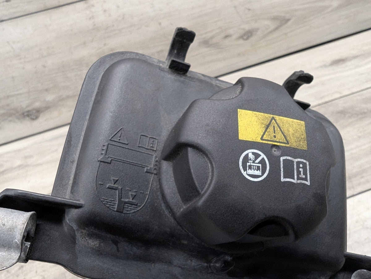 2016-2022 BMW 750Li G12 Coolant Expansion Tank Reservoir 8610658 OEM