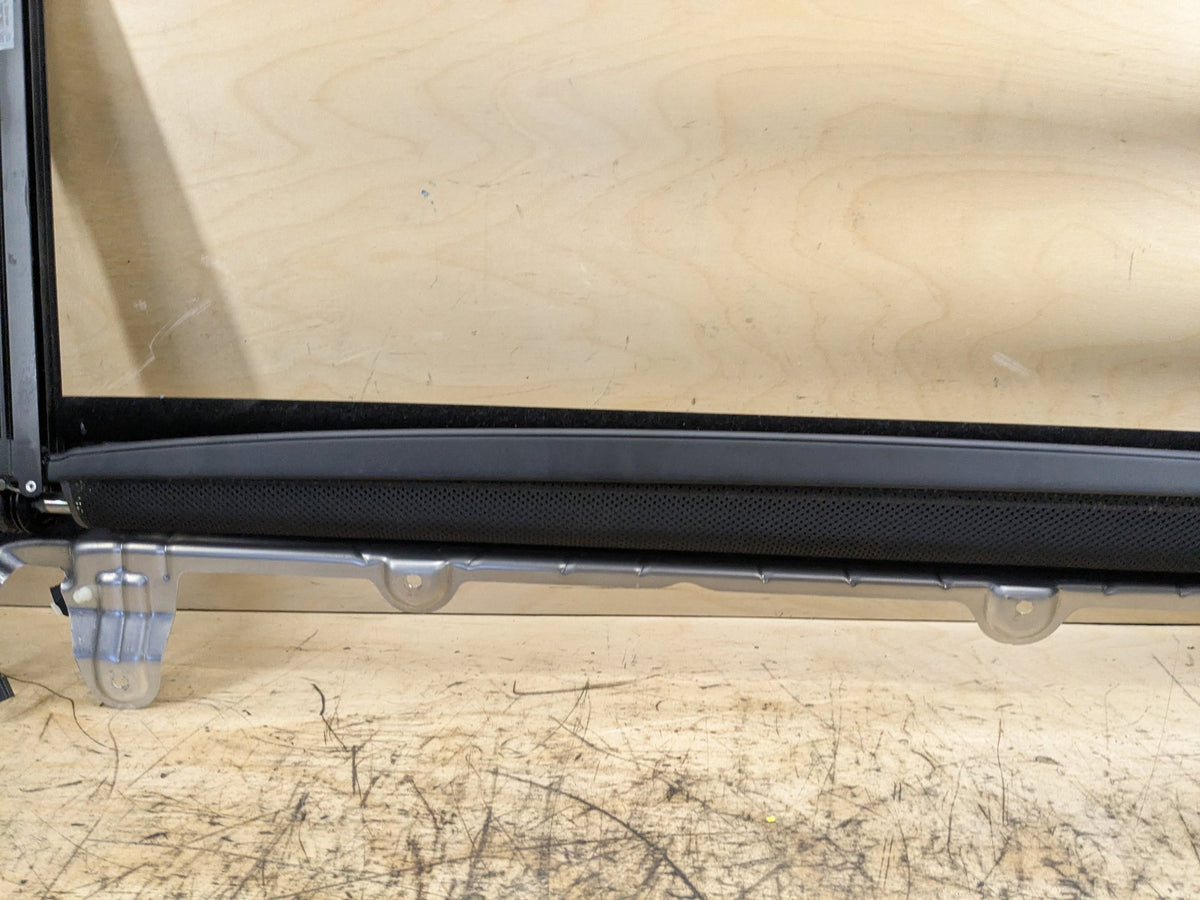OEM BMW G12 740 750 M760 Rear Right Passenger Door Sun Blind Shade Roller Light