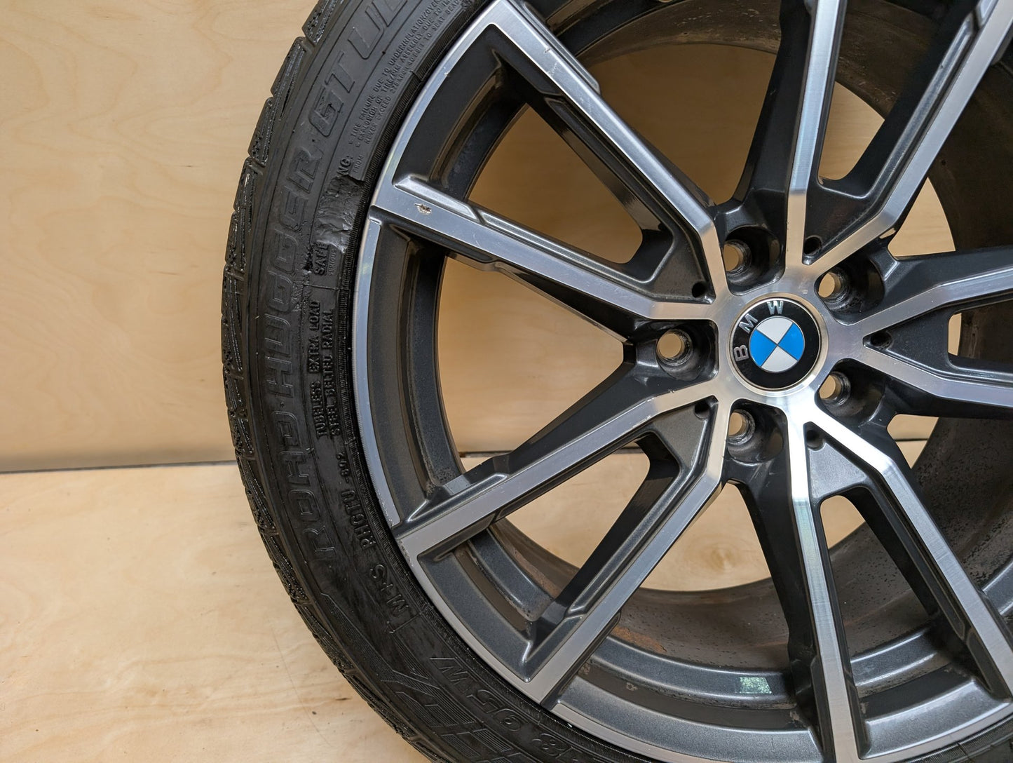 OEM BMW G20 G22 G23 G42 330 M340 FRONT Rim Wheel 18x7.5 ET25 V-spoke Style 780