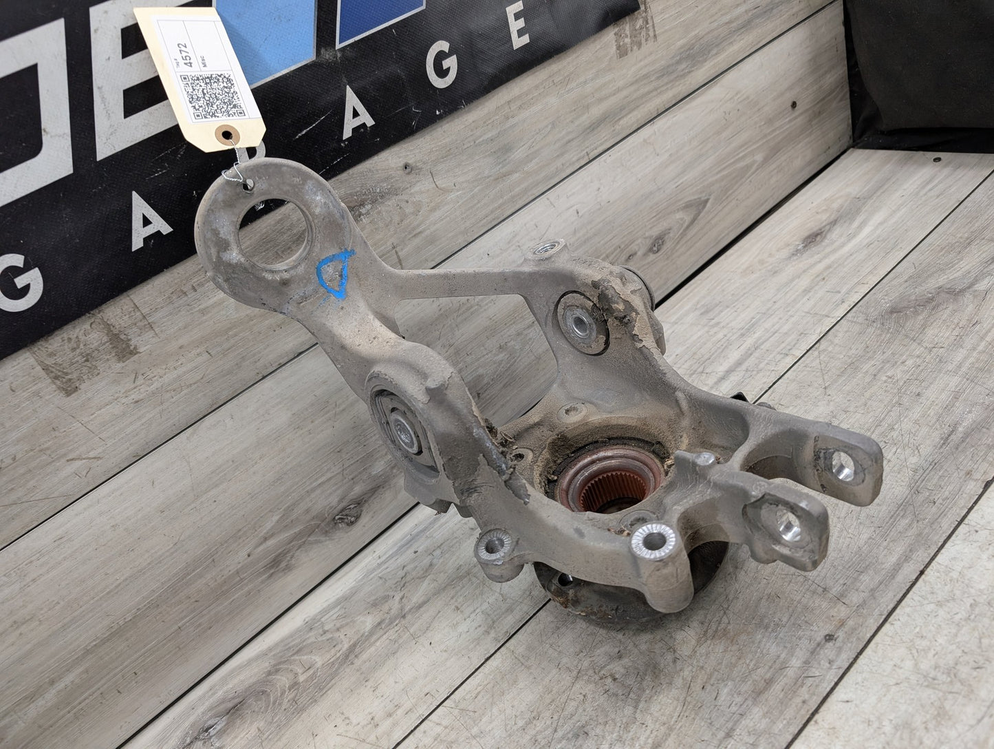 2008 - 2017 Audi S5 8T Rear Left Driver Spindle Knuckle w/ Bearing 8K0505435A