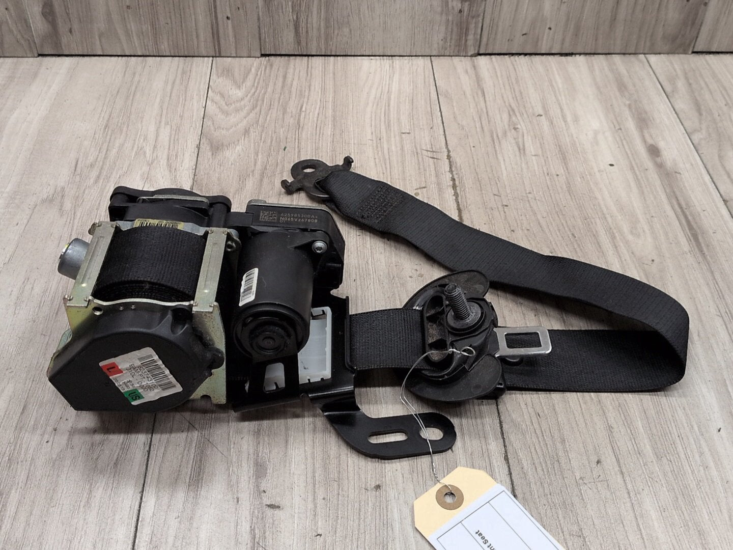 13-15 OEM BMW F01 F02 740 750 Front Left Seat Belt Seatbelt Retractor Black