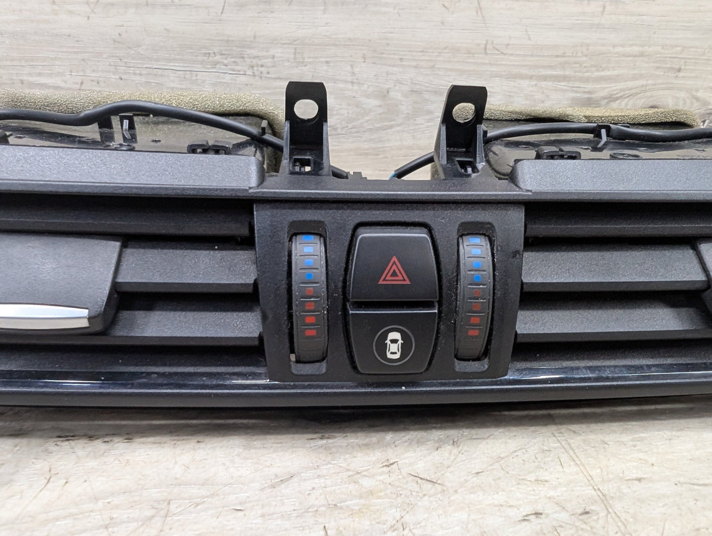 14-19 OEM BMW F15 F16 F85 F86 X5 X6 Dash Center Hazard Button AC Air Vent Grille