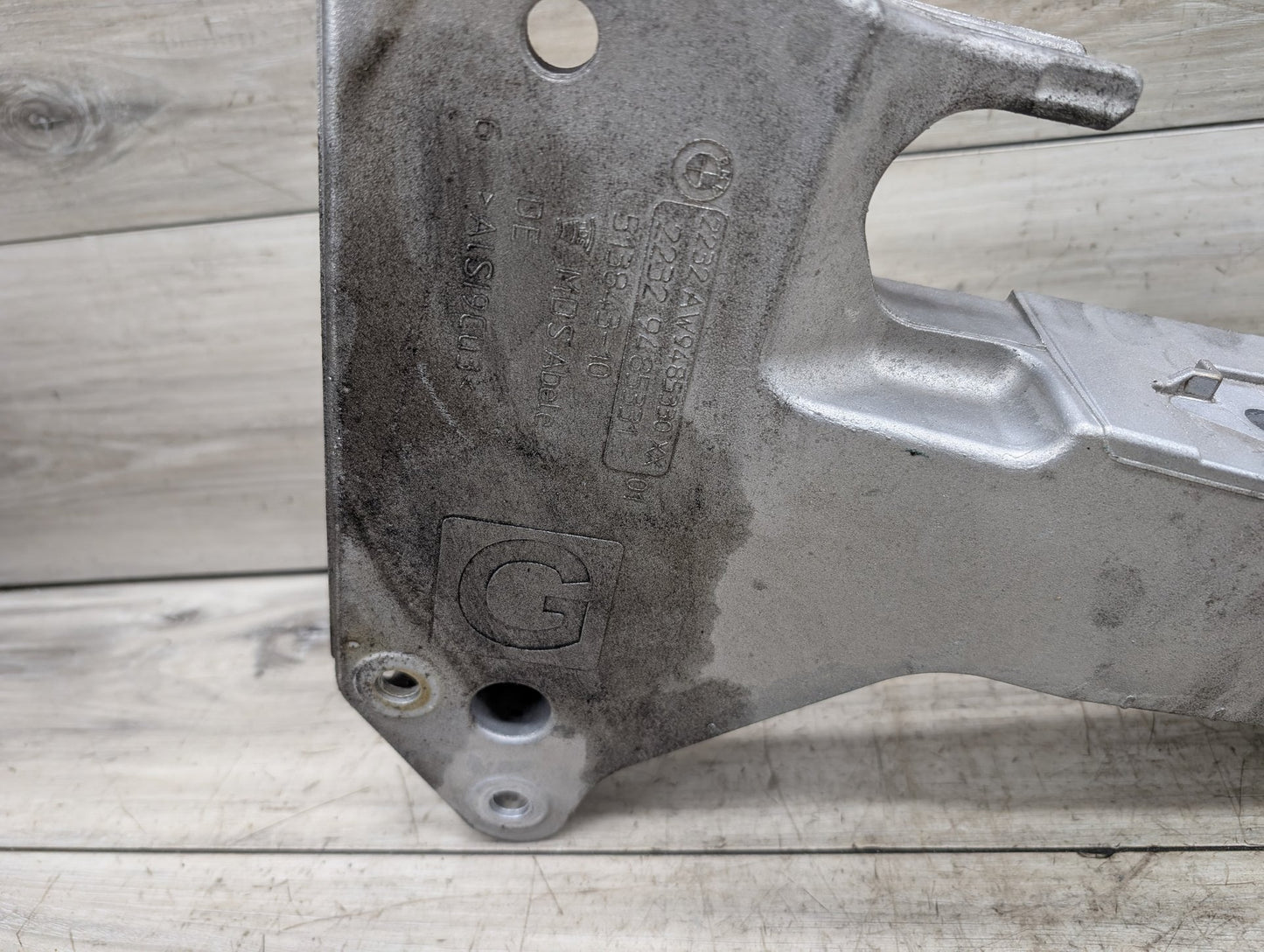 2019-2026 BMW X5 G05 Transmission Mount Bracket 9485331
