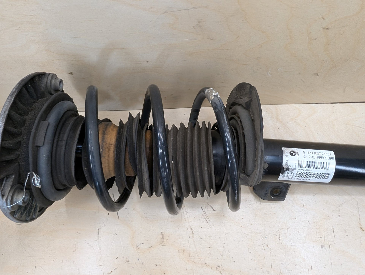 2012-2018 BMW 328i F30- Front Left or Right Spring Strut Shock Absorber PN: 6791551