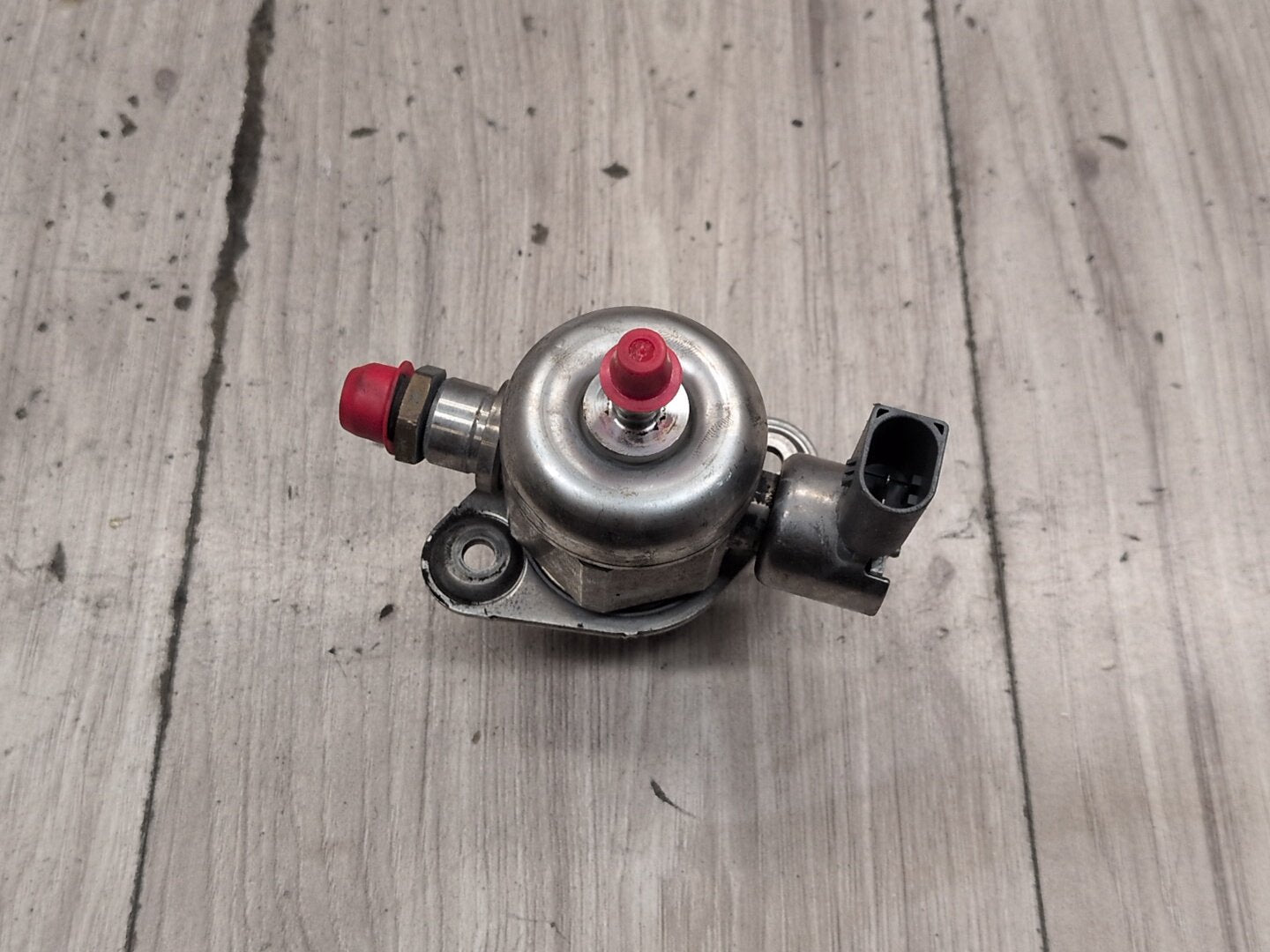 15-18 OEM Audi Q3 Engine Motor HPFP High Pressure Fuel Pump 06H127025Q