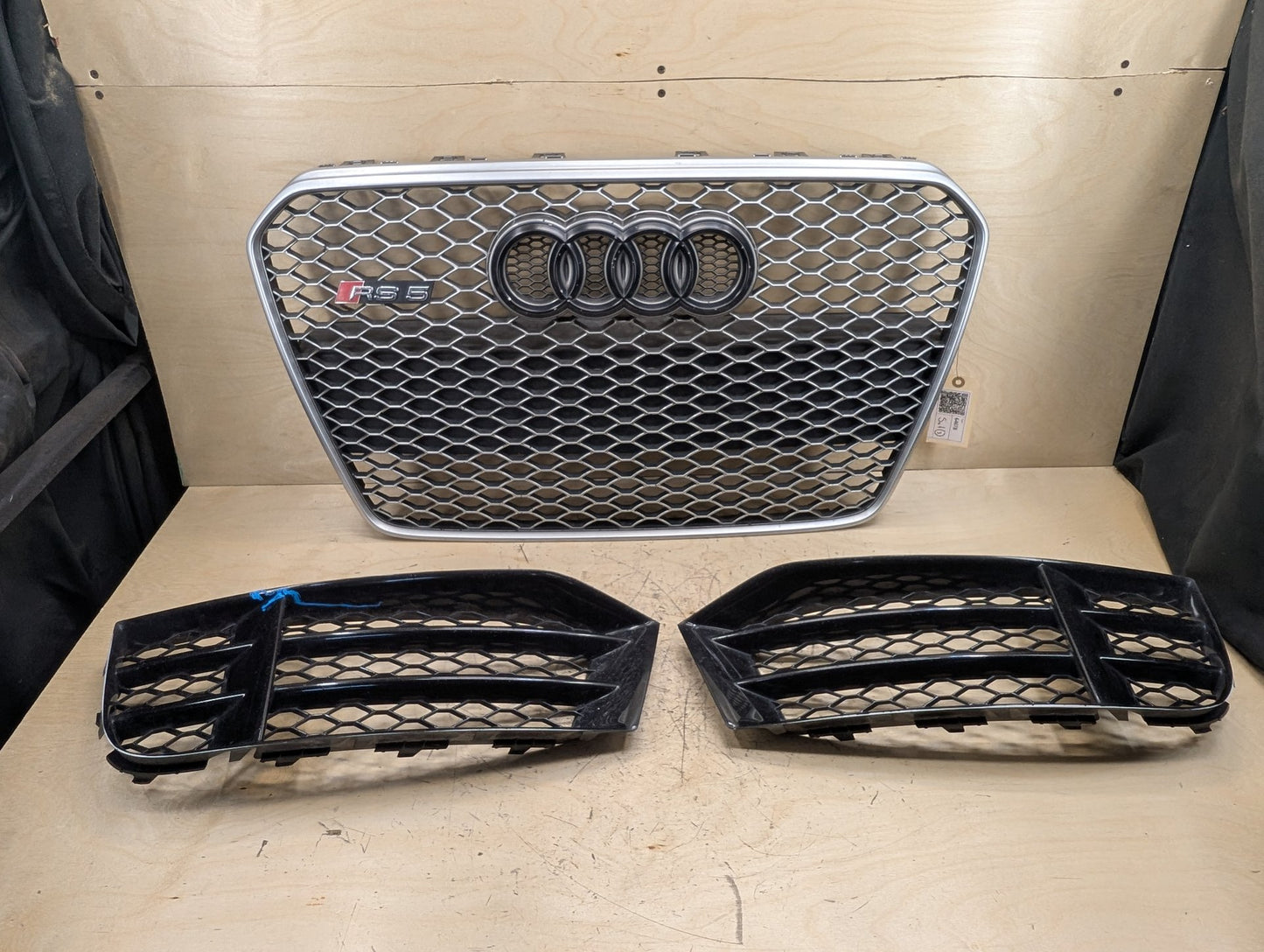 2011-2017 Audi RS5 8T Front Left Right Center Bumper Cover Grilles SET 8T0853651J OEM