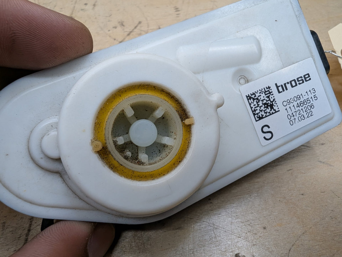 OEM BMW G30 530 540 M550 G12 740 750 M760 Upper Grille Air Flap Motor Actuator
