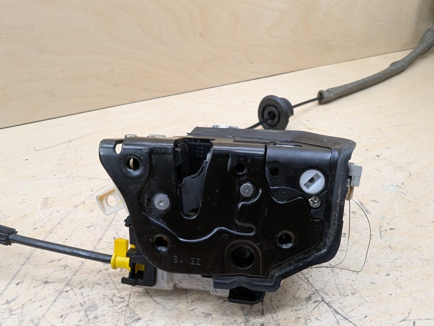 2011-2017 Audi RS5 8T Front Right Passenger Door Latch Lock Actuator 8J1837016D