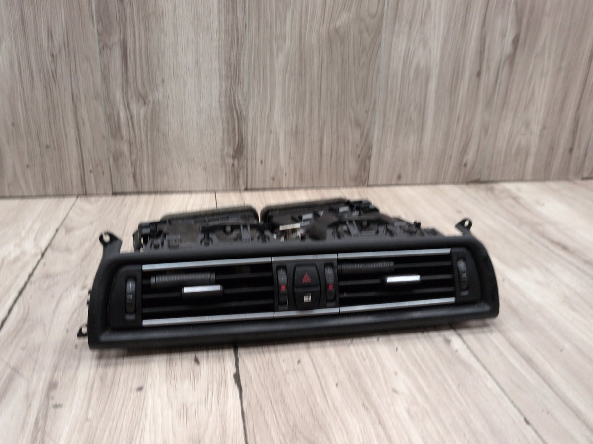 OEM BMW F10 528 535 550 M5 Dash Center Air Vent Grille Hazard Unlock Switch