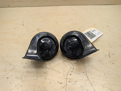 2012-2018 BMW 328i F30 Alarm Horns SET 7300975