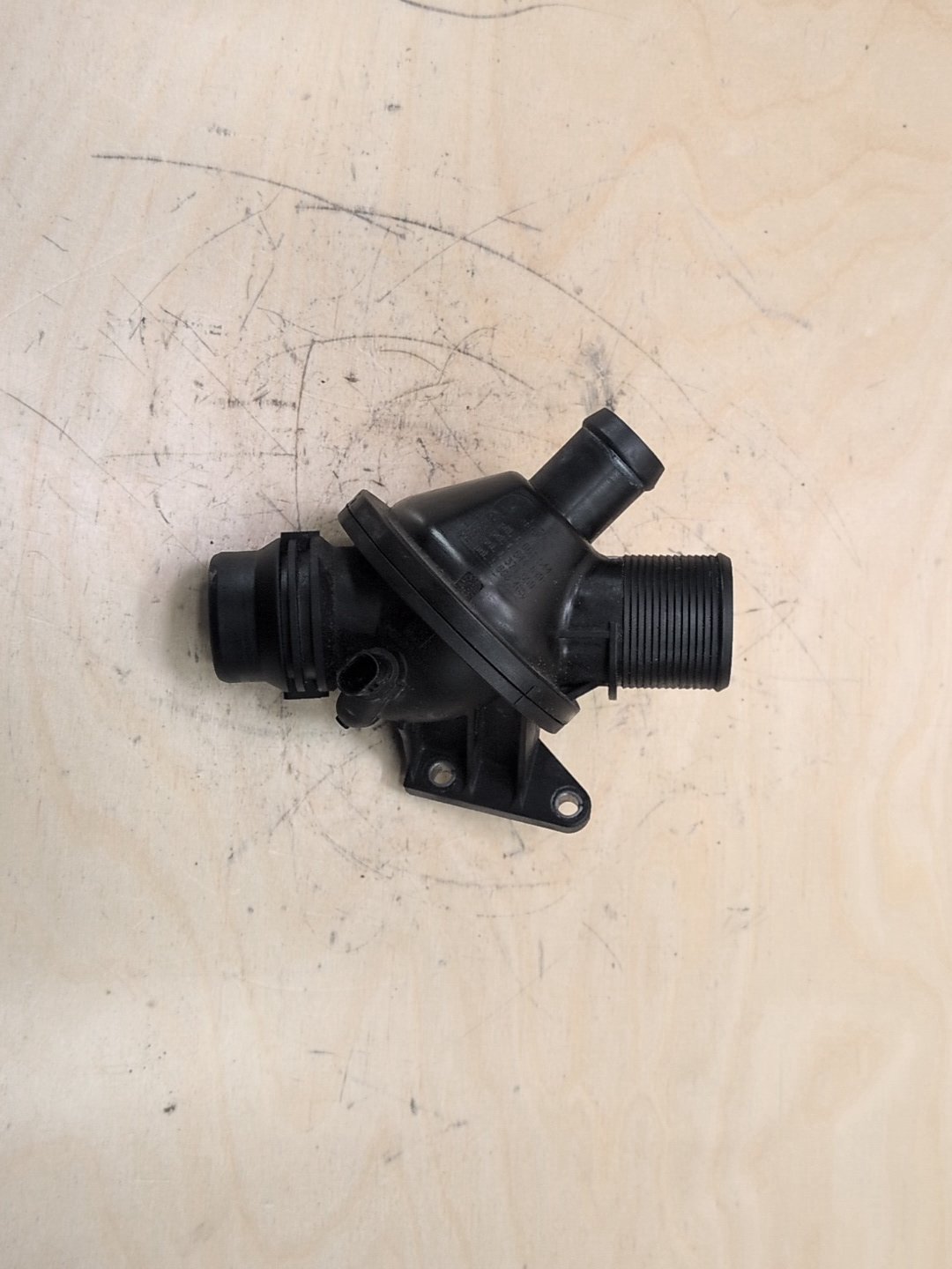 OEM BMW F10 F15 F22 F25 F30 F32 Engine N20 N26 Water Coolant Thermostat Housing