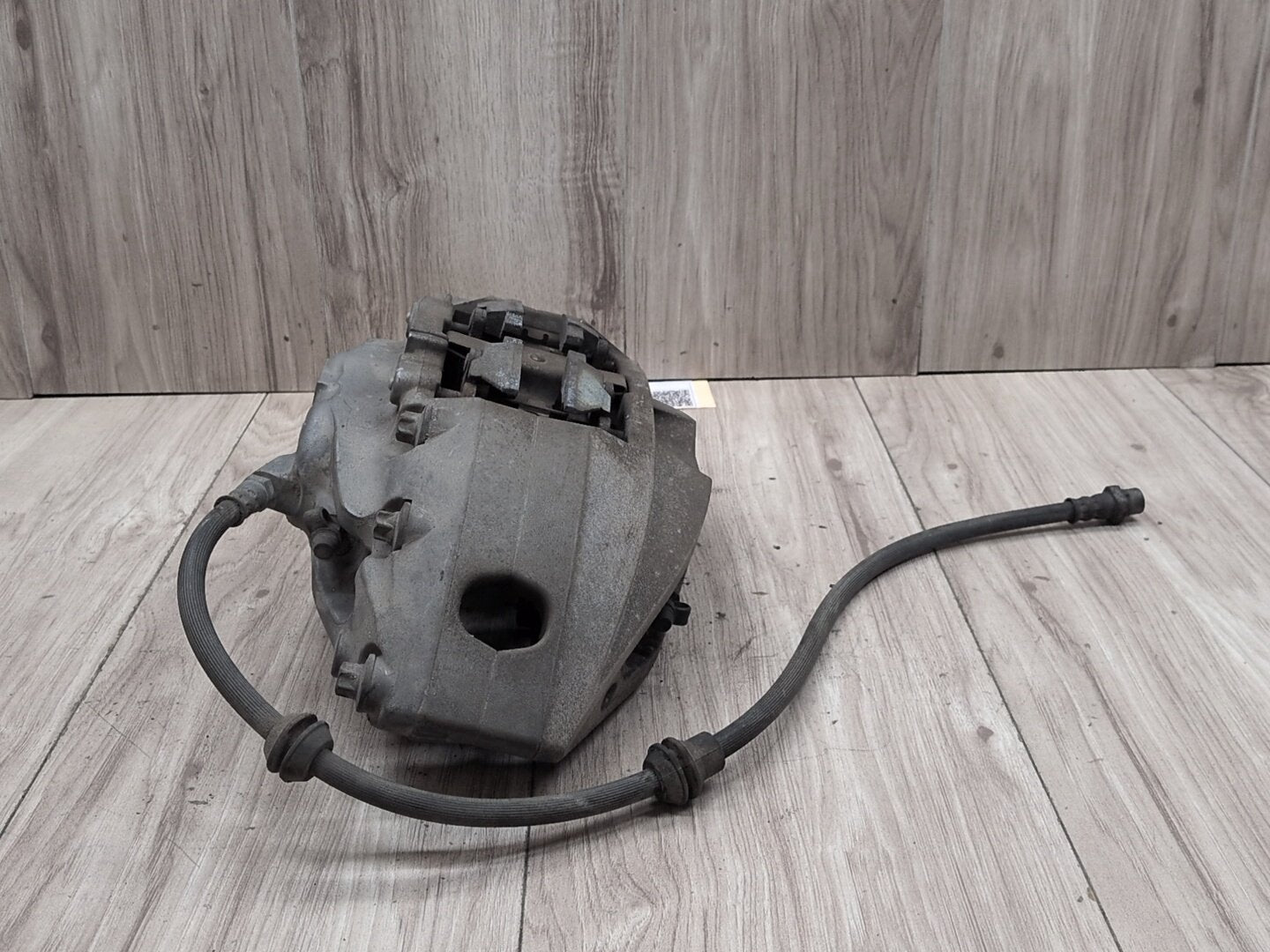 2019 - 2026 BMW X5 G05 Front Left Driver Brake Caliper 6877713 N63B44M3