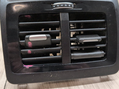 18-21 OEM BMW G01 G02 F97 F98 X3 Rear Interior Center Console Air Vent Grille