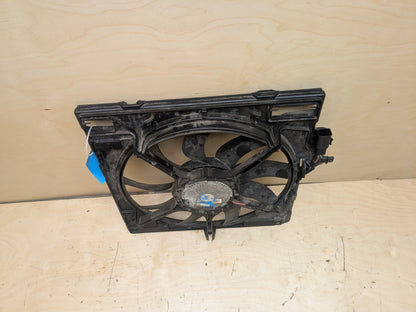 2015-2018 BMW X5 F85 Radiator Fan Shroud Housing w/ Motor 7647371