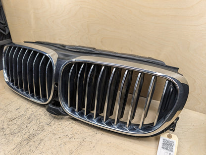 2016-2019 BMW 740i G12 Front Left Right Upper Bumper Cover Kidney Grilles SET 8091760 OEM