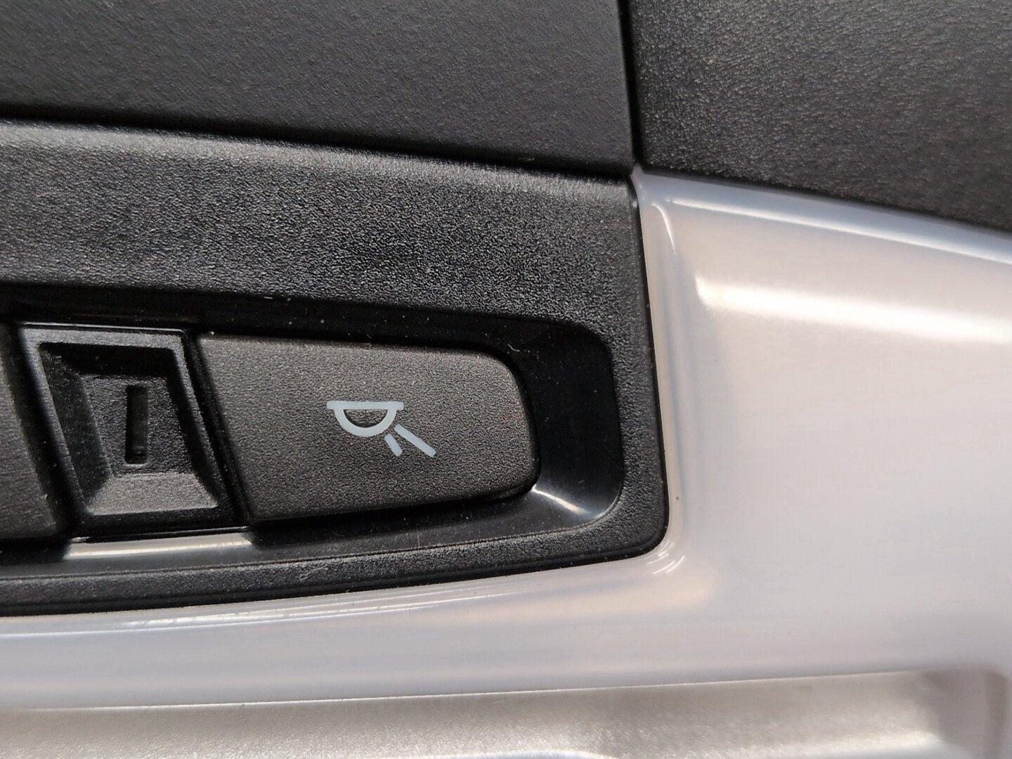 2014 - 2018 BMW X5 F85 Headliner Overhead Dome Light Switch Module 5A0F1F3 S63B44T2