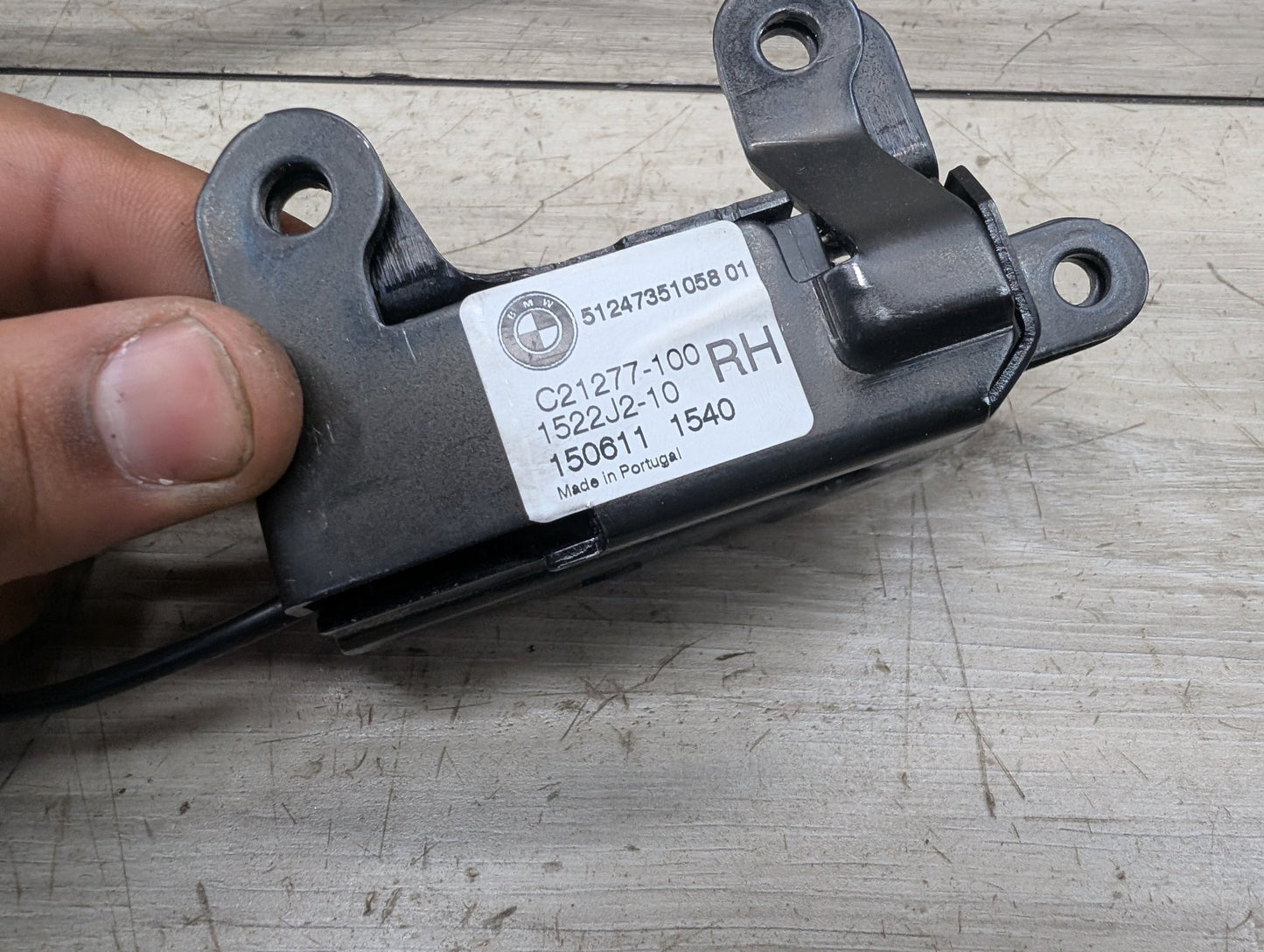2014-2018 BMW X5 F15 Lower Liftgate Tailgate Lock Latch Actuator SET 7351058