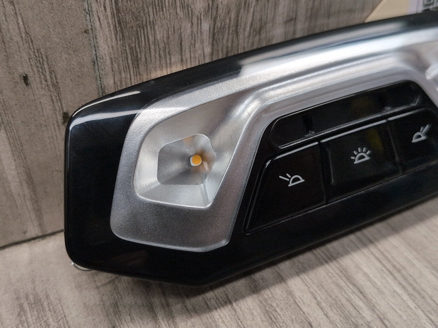 2022 BMW M340i G20- Headliner Overhead Dome Light Switch Module PN: 7910813