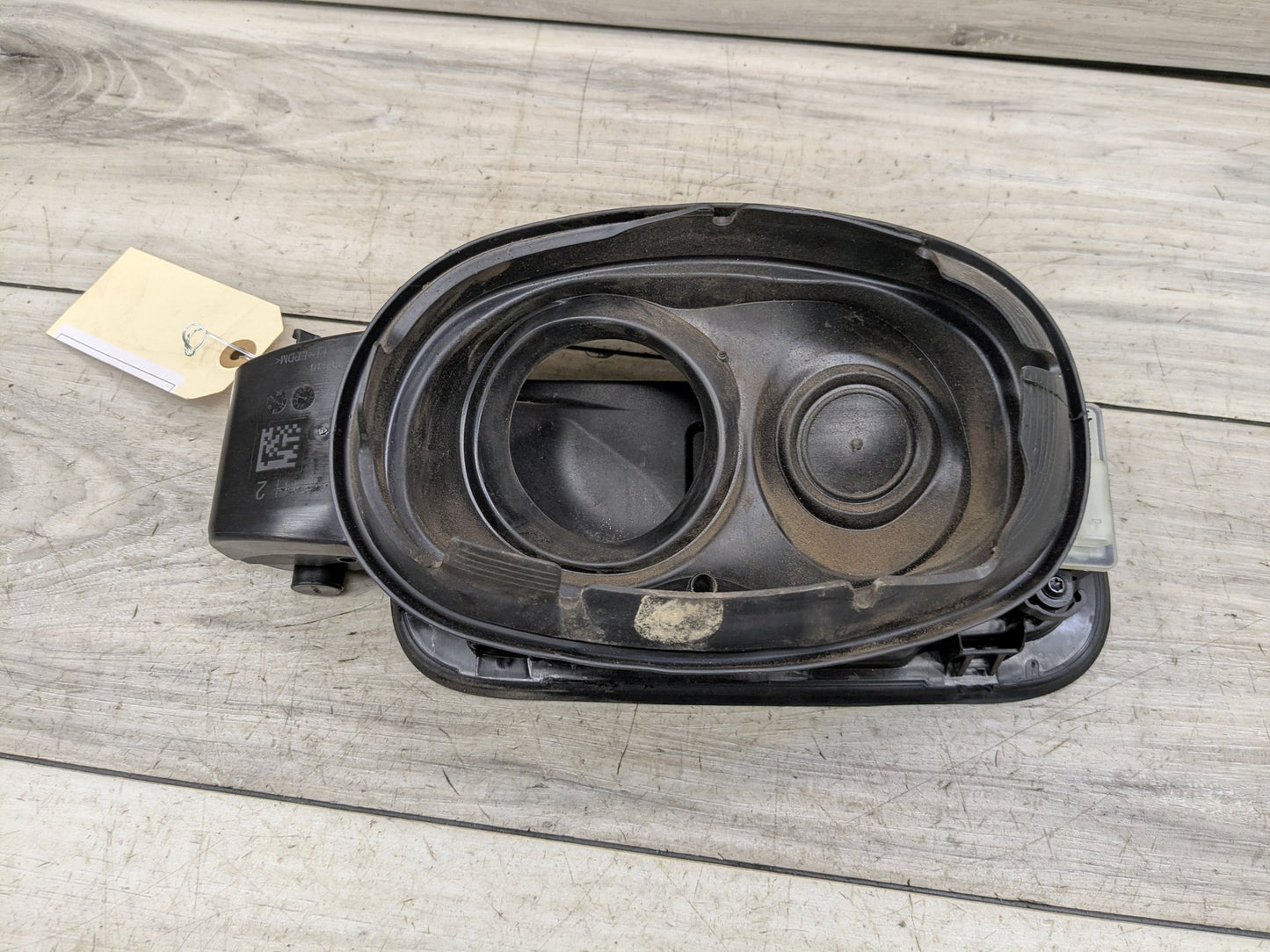19-24 OEM BMW G20 330 M340 Fuel Gas Tank Fuel Filler Cover Pot Door Mount