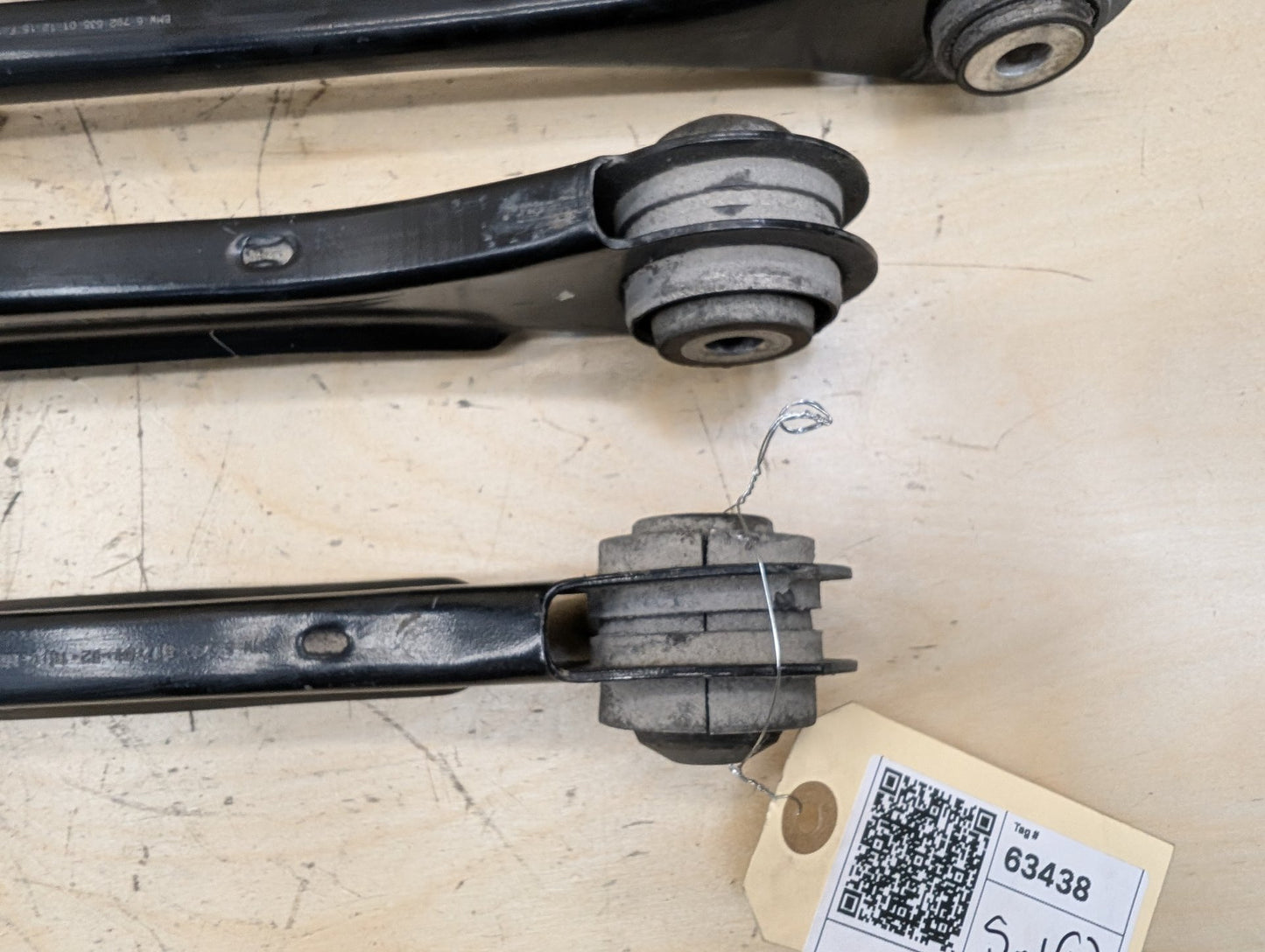 2012-2018 BMW 320i F30 Rear Left Driver Control Arms SET 6792539