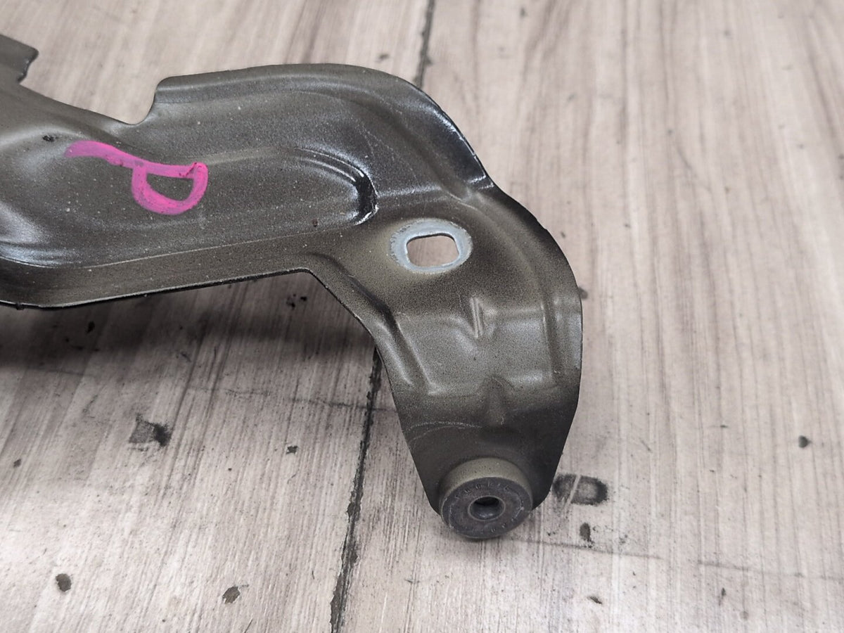19-25 OEM BMW G20 330 M340 Front Right Passenger Side Fender Holder Bracket SET