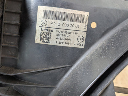2009-2012 Mercedes-Benz E550 W212 Radiator Fan Shroud Housing w/ Motor A2125000493