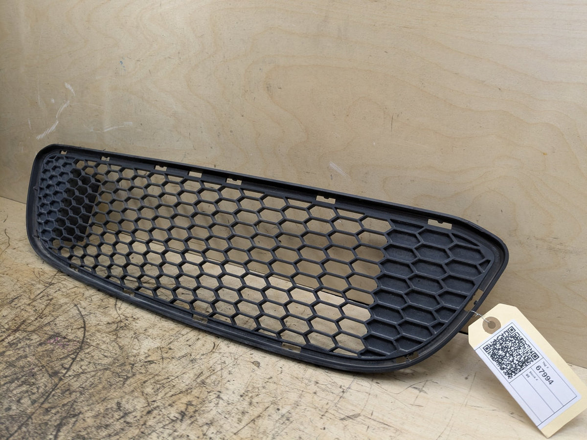 2008-2013 BMW 135i E88 Front Middle Center Bumper Cover Grille 8045432 OEM