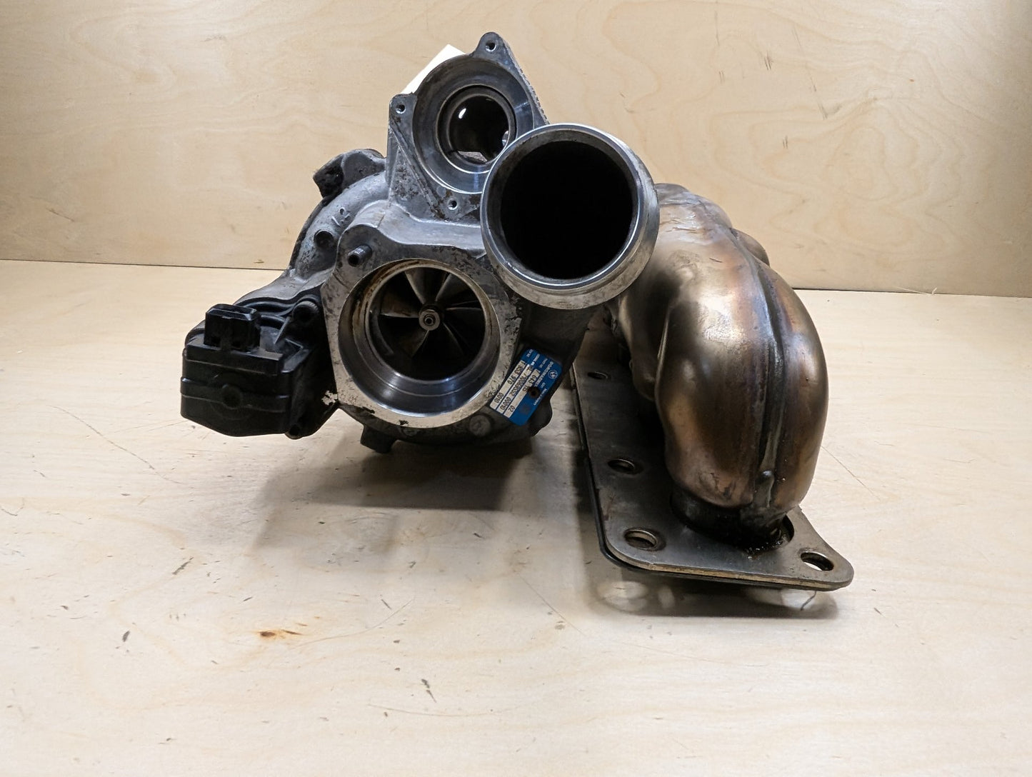 OEM BMW F06 F10 F15 F22 F25 F30 F32 F33 F36 X5 Turbo Charger w/ Manifold N55 EWG